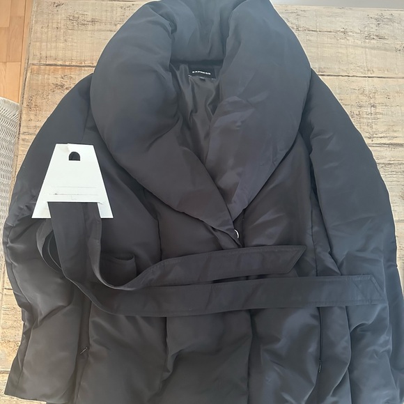 ***EXPRESS ***Wmn's Black puffy jacket size Large NWOT - Picture 11 of 11